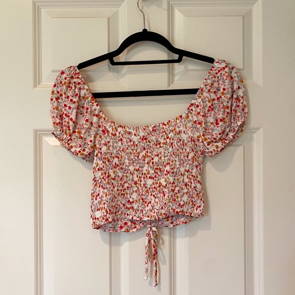 Forever 21 Floral Ruched Crop Top - Picture 2 of 5